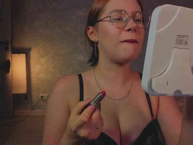 Female-Jesus webcam