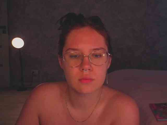 Female-Jesus webcam