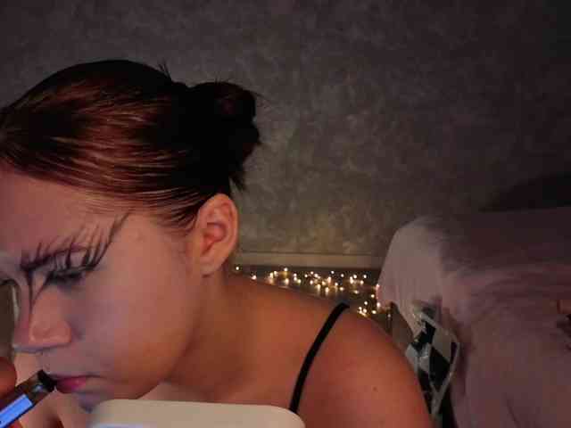 Female-Jesus webcam
