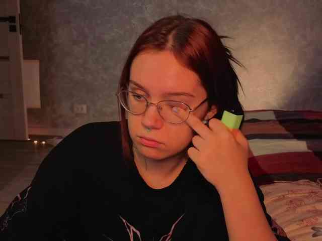 Female-Jesus webcam