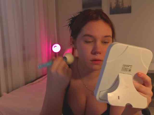 Female-Jesus webcam