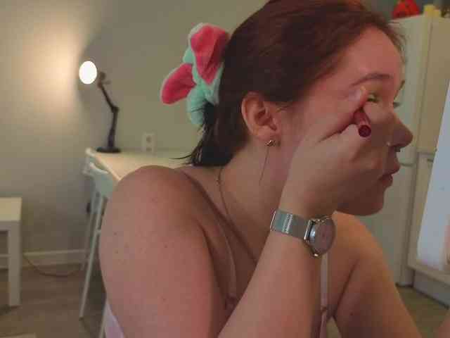 Female-Jesus webcam