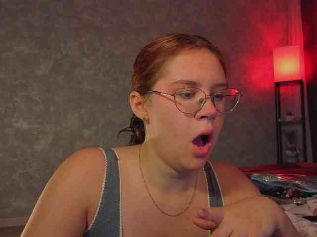 Female-Jesus webcam
