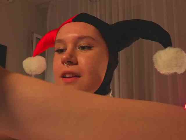 Female-Jesus webcam