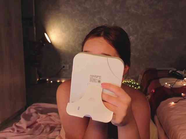 Female-Jesus webcam
