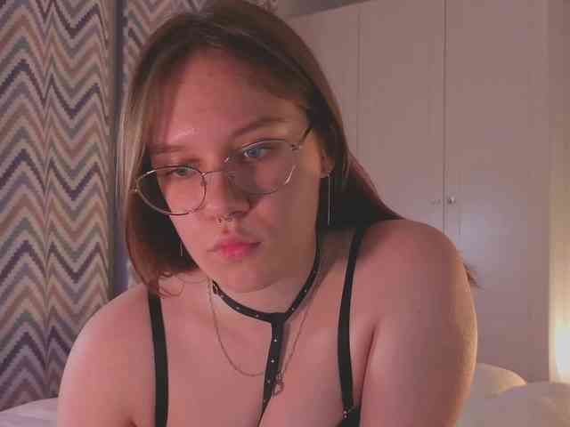 Female-Jesus webcam