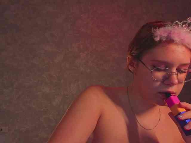 Female-Jesus webcam
