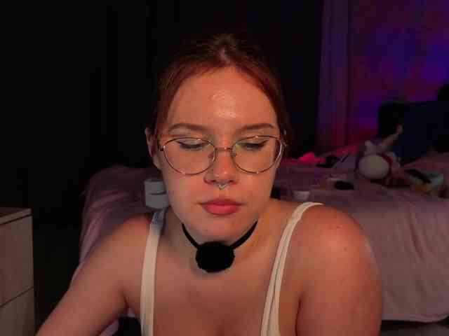 Female-Jesus webcam