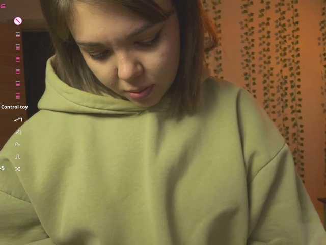 AnnaSebastian's BongaCams show and profile