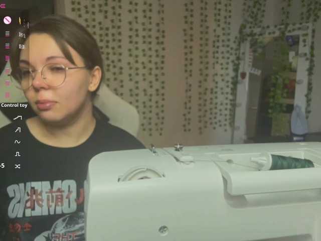 AnnaSebastian's BongaCams show and profile