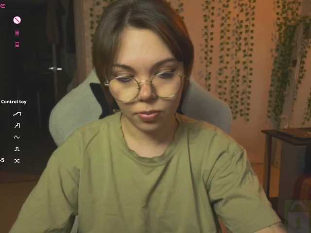 AnnaSebastian's BongaCams show and profile