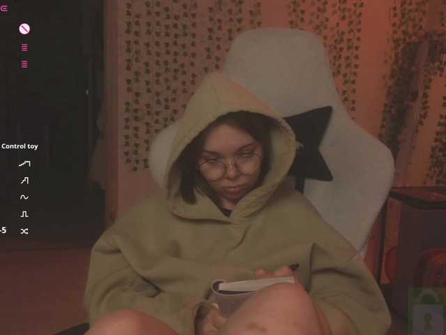 AnnaSebastian's BongaCams show and profile