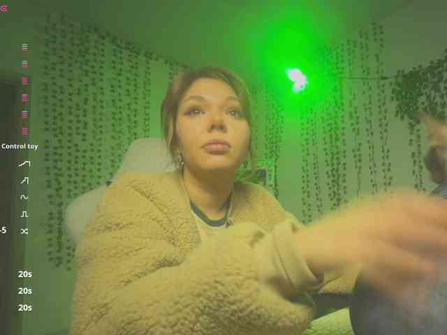 AnnaSebastian webcam