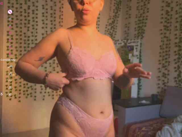 AnnaSebastian webcam