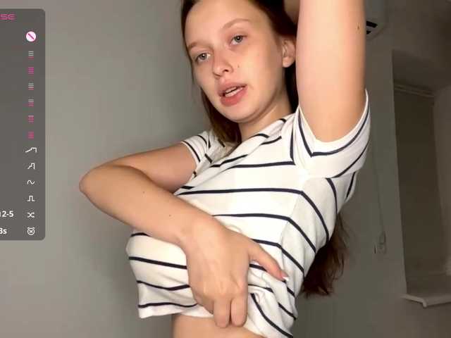HanaHaeussler live cam on BongaCams