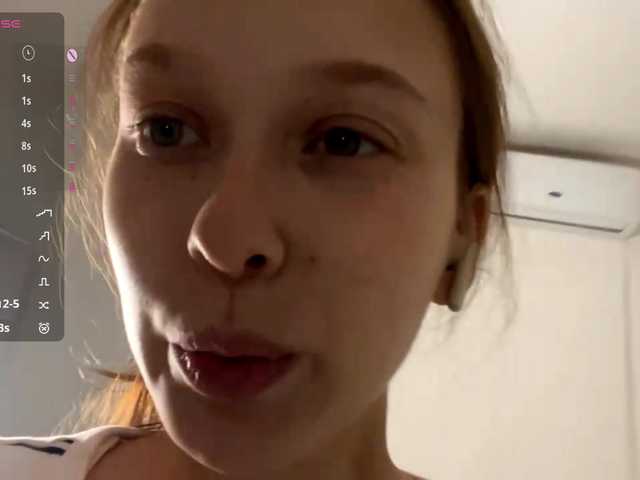 HanaHaeussler live cam