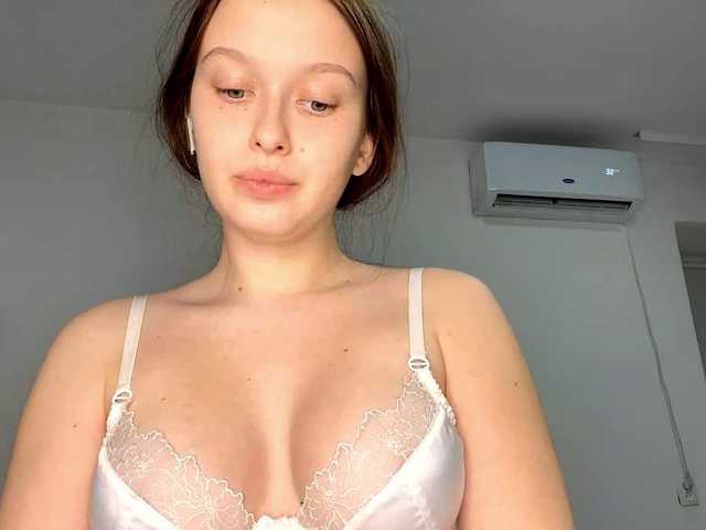 HanaHaeussler's BongaCams show and profile