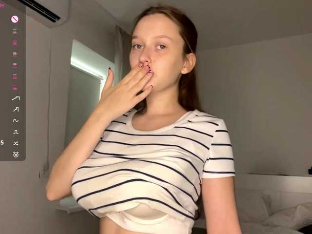 HanaHaeussler live cam on BongaCams