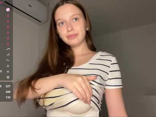 HanaHaeussler live cam on BongaCams