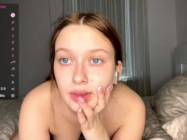 HanaHaeussler live cam on BongaCams