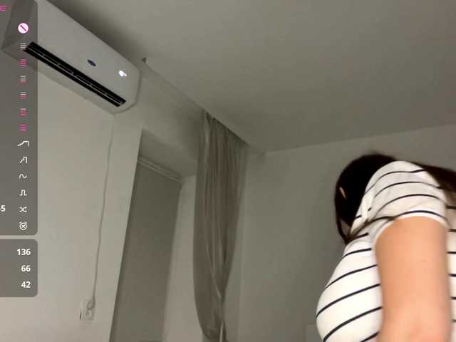 HanaHaeussler live cam on BongaCams