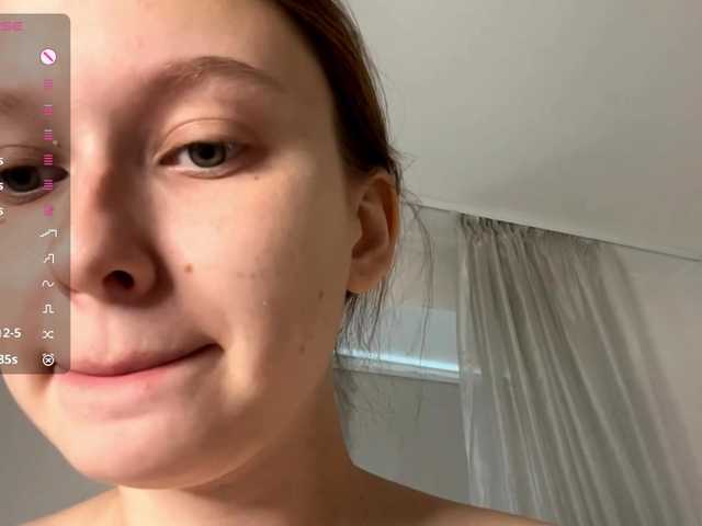  HanaHaeussler chat room