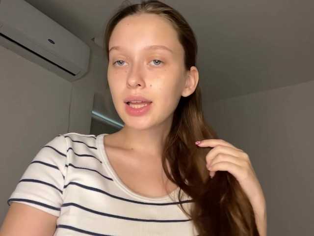 HanaHaeussler live cam on BongaCams