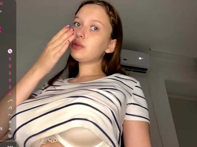 HanaHaeussler live cam on BongaCams