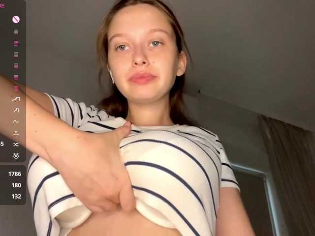 HanaHaeussler live cam on BongaCams