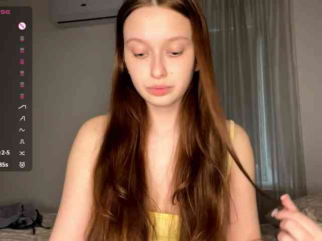 HanaHaeussler webcam