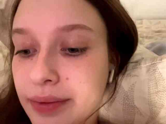 HanaHaeussler webcam