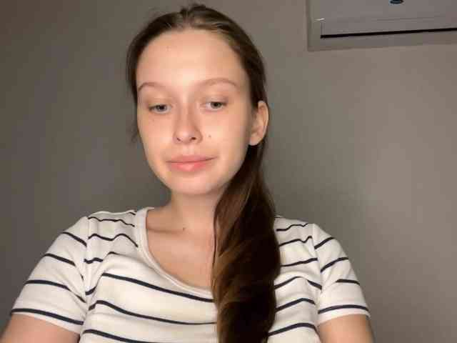 HanaHaeussler webcam