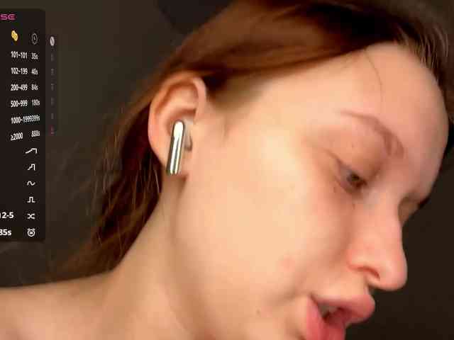 HanaHaeussler webcam