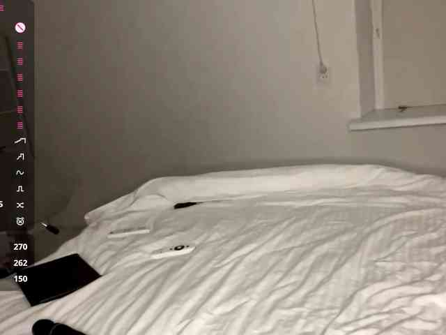 HanaHaeussler webcam