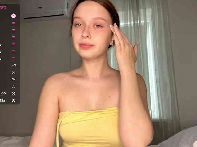 HanaHaeussler webcam