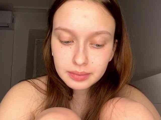 HanaHaeussler webcam