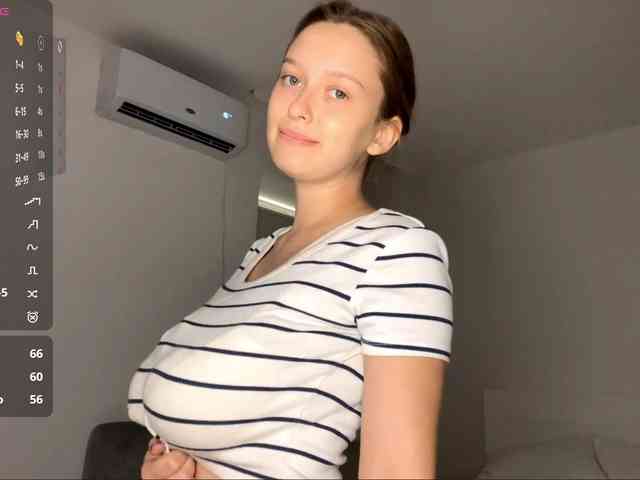 HanaHaeussler webcam