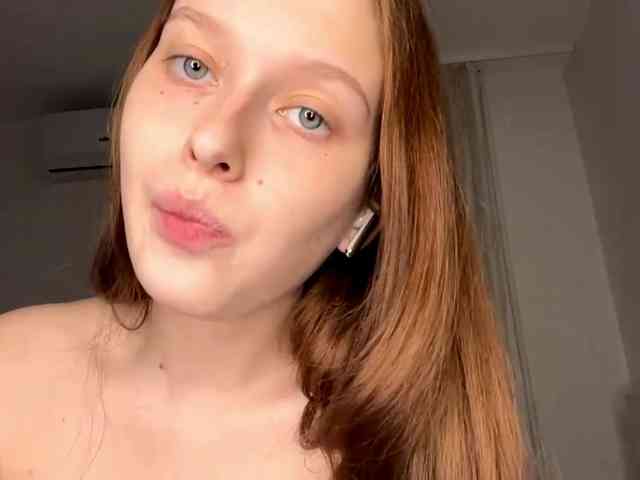 HanaHaeussler webcam