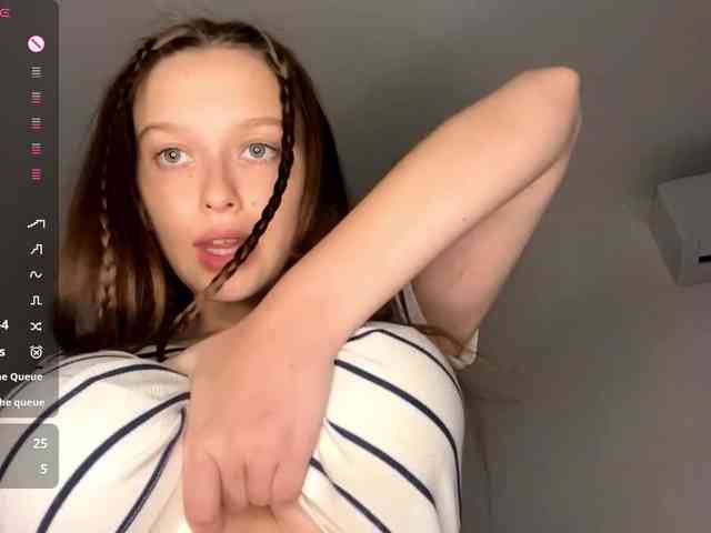 HanaHaeussler webcam