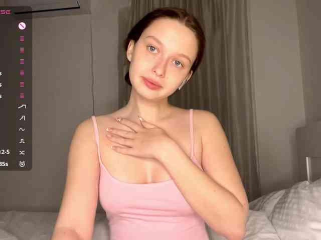HanaHaeussler webcam