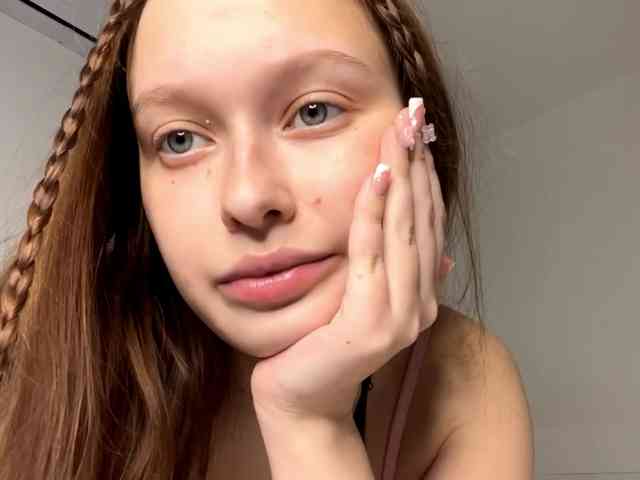 HanaHaeussler webcam
