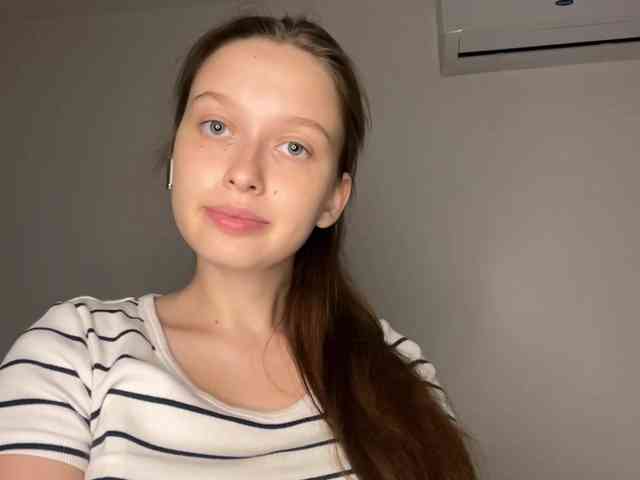 HanaHaeussler webcam