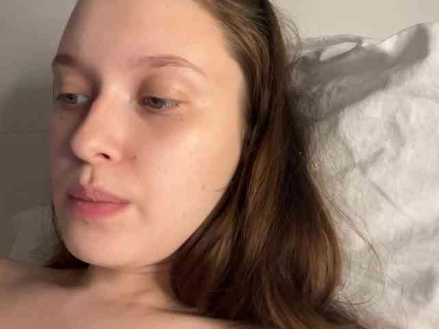 HanaHaeussler webcam