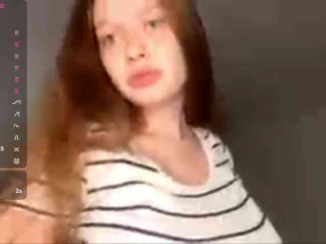 HanaHaeussler webcam