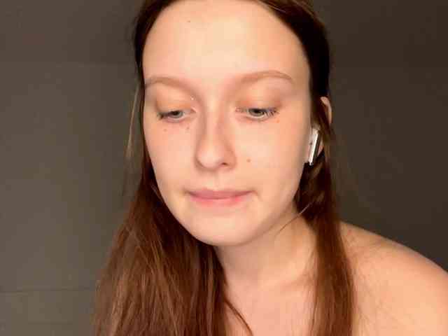 HanaHaeussler webcam