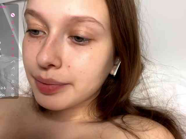 HanaHaeussler webcam