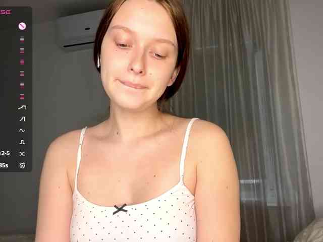 HanaHaeussler webcam