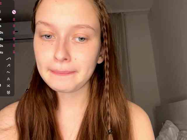 HanaHaeussler webcam