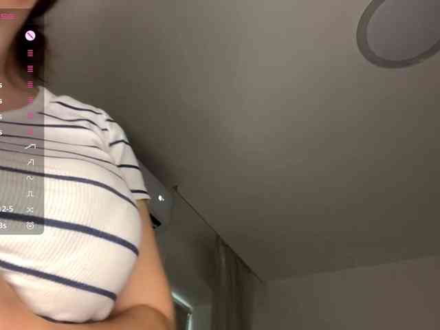 HanaHaeussler webcam