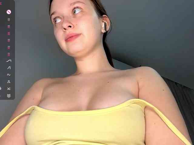 HanaHaeussler webcam